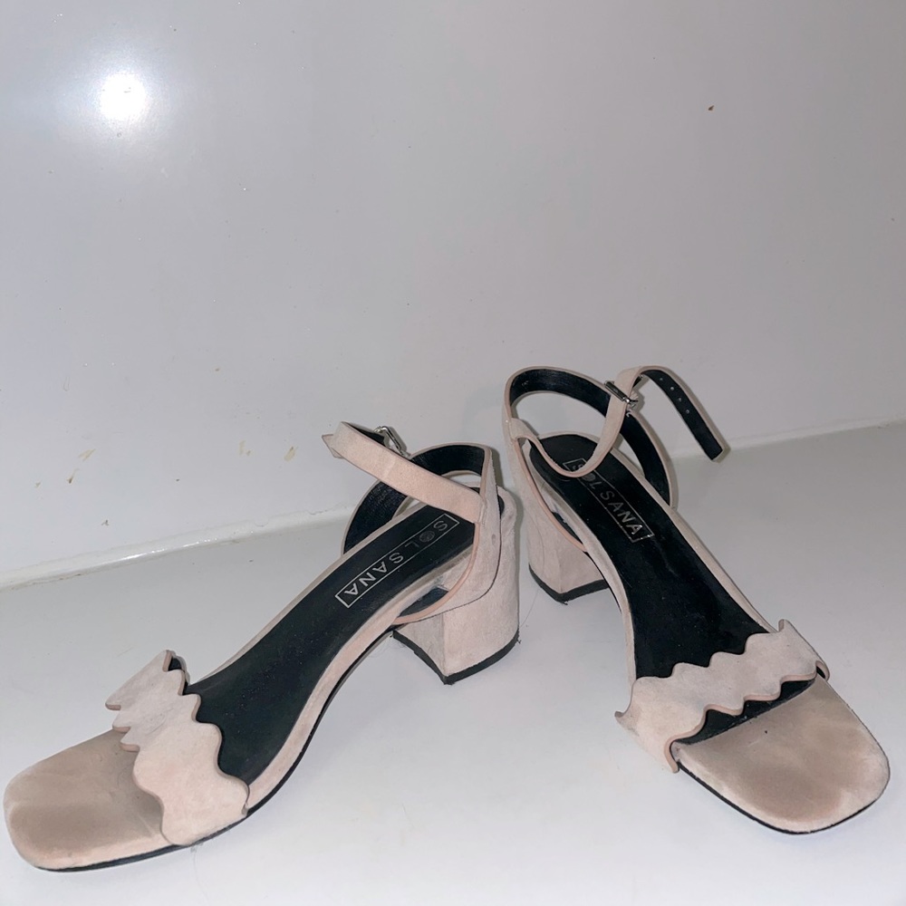 Sol Sana light pink 7.5 sandal heels